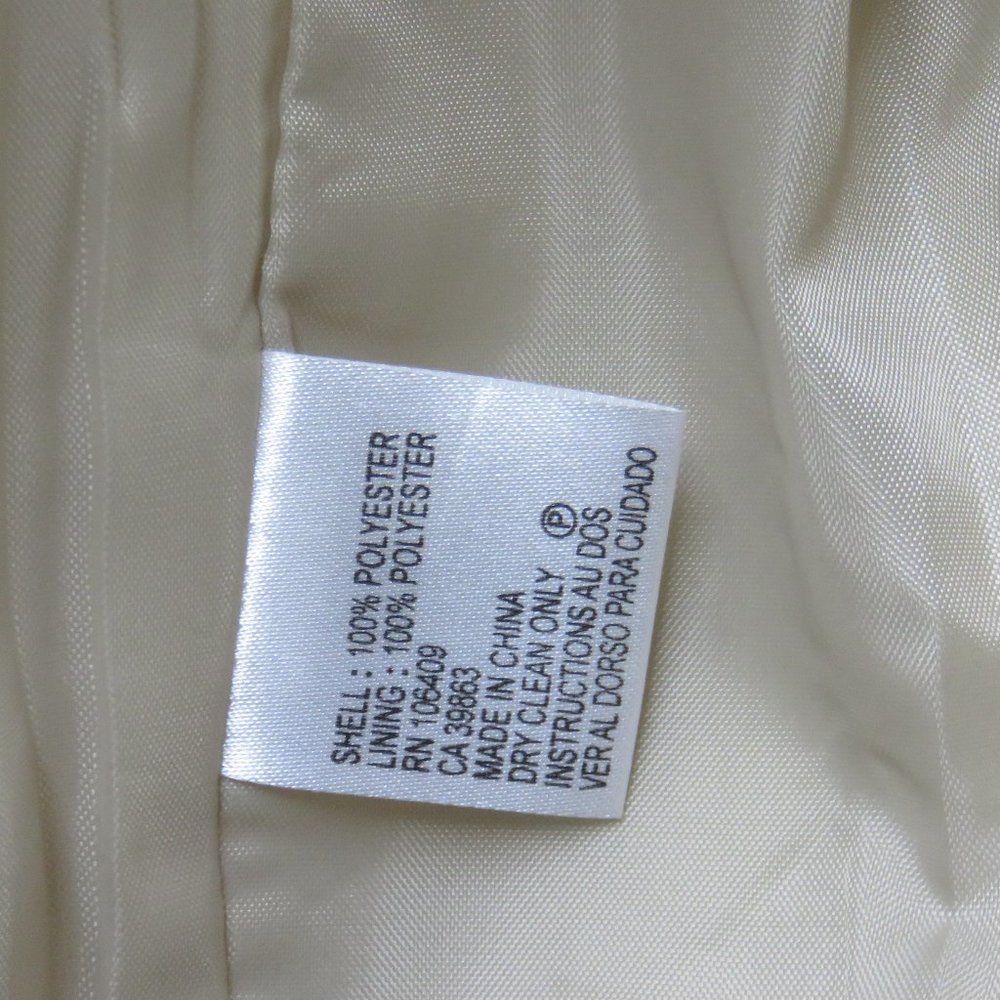 Tahari Woman's Pantsuit - Picture 12 of 16